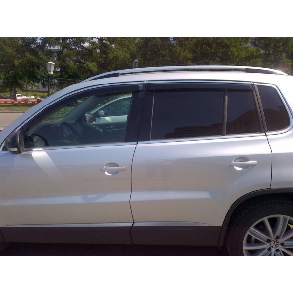 Дефлектори вікон вітровики для Volkswagen Tiguan 2007-2016 Хром молдинг