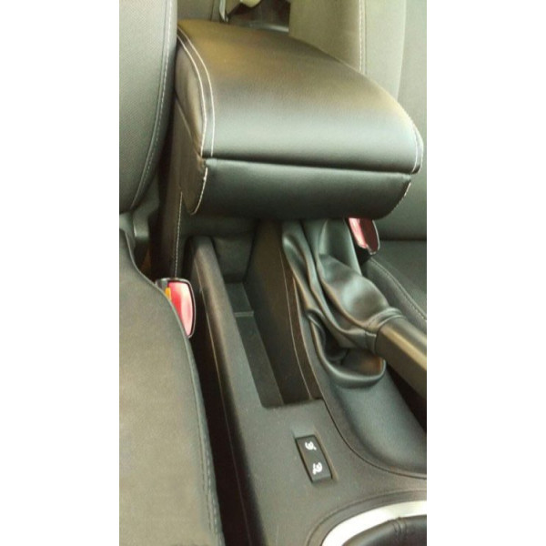 Подлокотник модельный Armrest для Renault Megane II 2002-2008 Черный