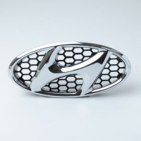 Емблема для Hyundai 170 x 85 мм 4 пуклі (86300-4A910+86352-3S)