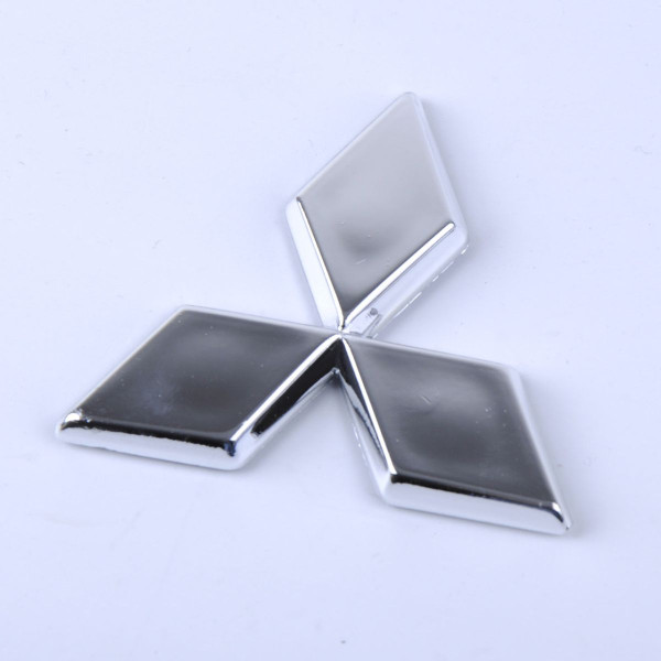 Эмблема для Mitsubishi 69 x 60 мм пластиковая Xром
