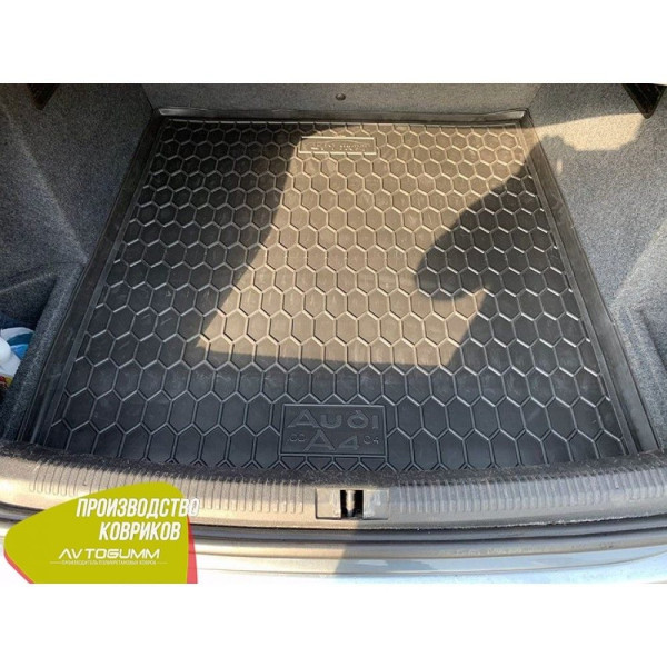 Автомобільний килимок в багажник Audi A4 (B6 / B7) 2001 - Sedan / Гумовий (Avto-Gumm)