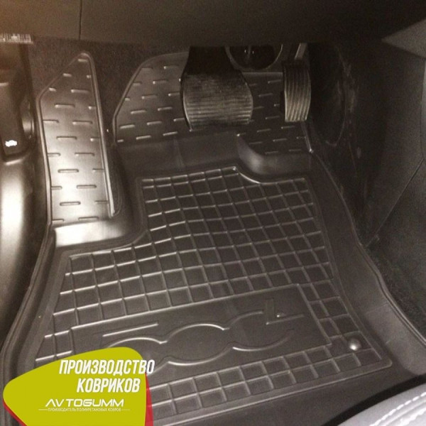 Автомобильные коврики в салон Fiat 500L 2013- (Avto-Gumm)