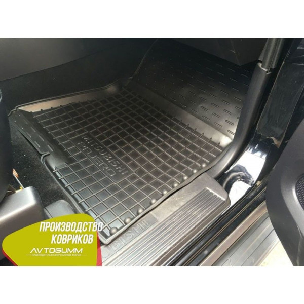 Автомобильные коврики в салон Mitsubishi Pajero Wagon 3/4 99-/07- (Avto-Gumm)