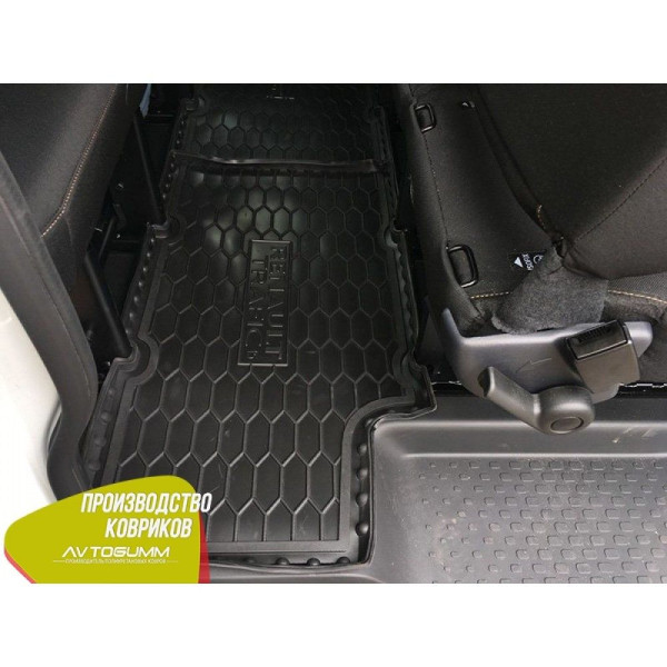 Автомобільні килимки в салон Renault Trafic 3 16-/Opel Vivaro 15- (3-й ряд) (Avto-Gumm)