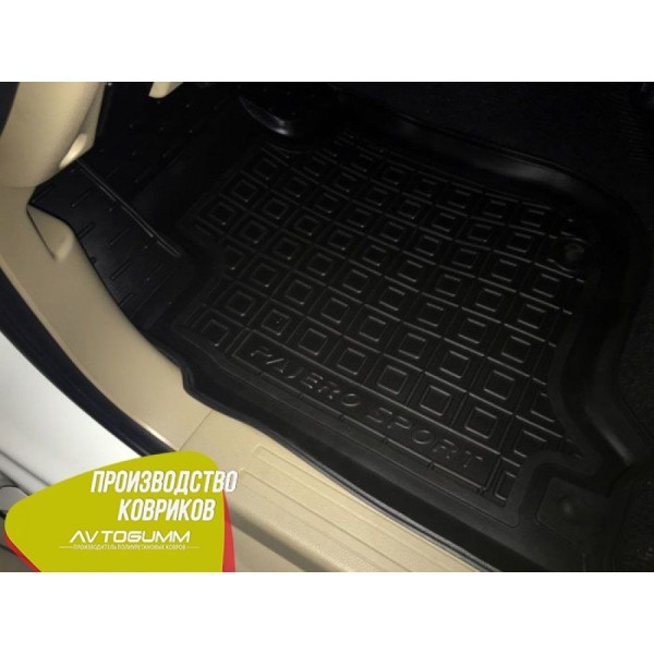 Автомобільні килимки в салон Mitsubishi Pajero Sport 2016- (Avto-Gumm)