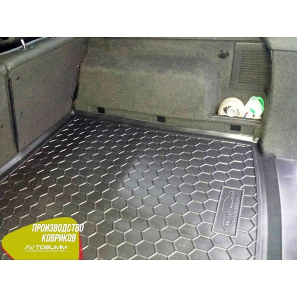 Автомобильный коврик в багажник Opel Astra H 2004- Universal / Резиновый (Avto-Gumm)