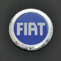 Эмблема для Fiat D75 с колоском пластиковая скотч Синяя