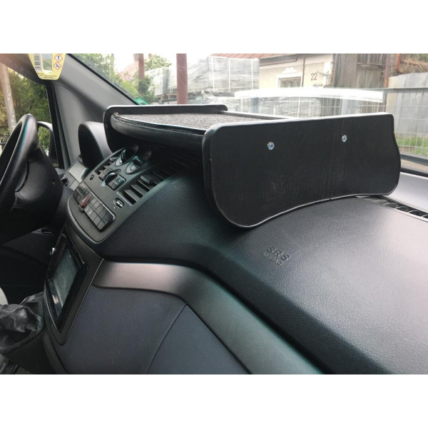 Столик на торпеду Mercedes Vito 2003-2015 W639 с логотипом