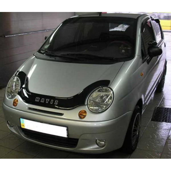 Дефлектор капота мухобойка Daewoo Matiz 1998-2008 с заходом на фары Евро Крепление (Vip Tuning) DW01