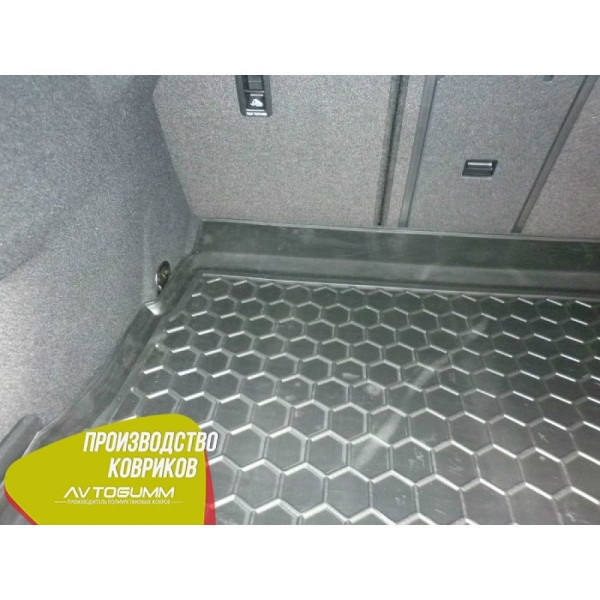 Автомобильный коврик в багажник Volkswagen Passat B8 2015- Sedan / Резиновый (Avto-Gumm)