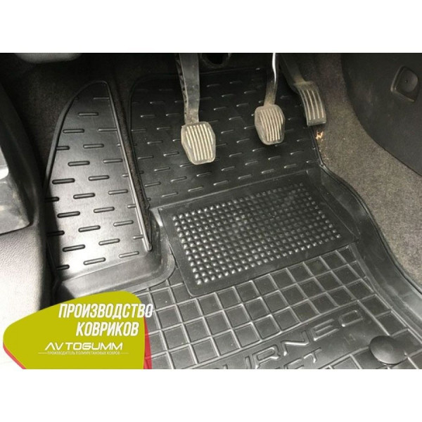 Автомобильные коврики в салон Ford Connect 2013- (длинная база) (Avto-Gumm)