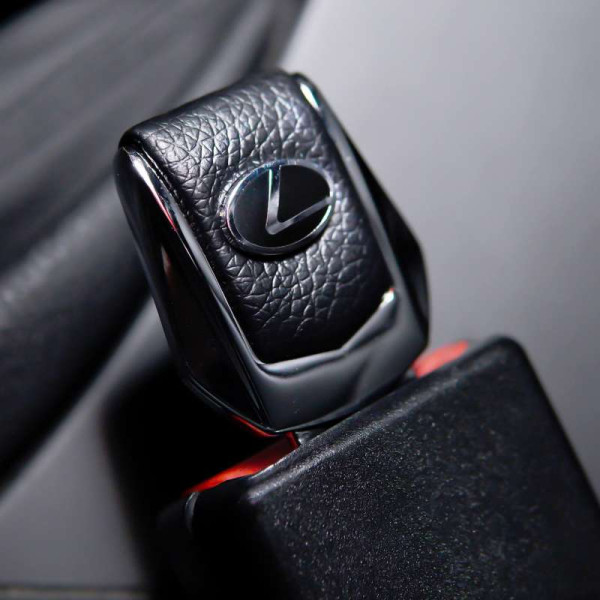 Подарунковий набір #1 для Lexus з заглушок ременів безпеки і брелока з логотипом