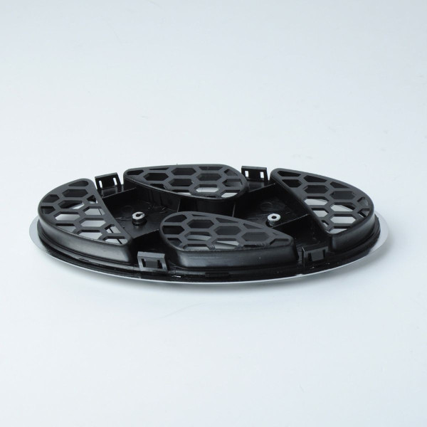 Емблема для Hyundai 170 x 85 мм 4 пуклі (86300-4A910+86352-3S)