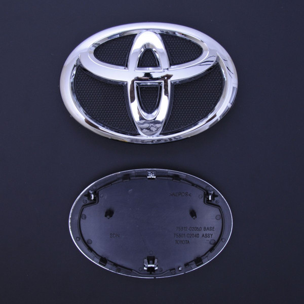 Емблема для Toyota Corolla 140 x 95 мм