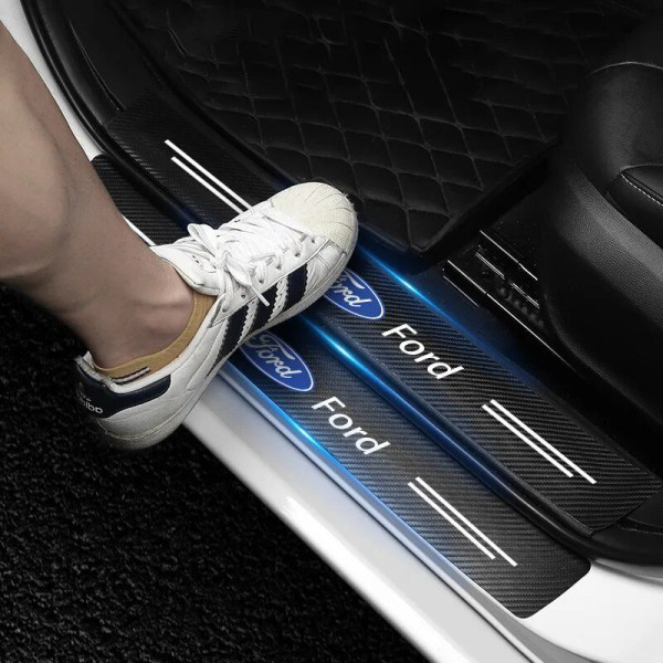 Захисна плівка накладка на пороги для Ford Чорний Карбон 4 шт