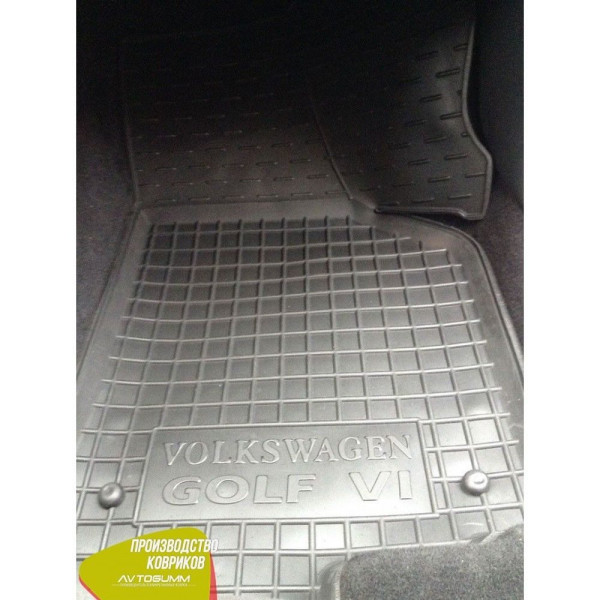 Автомобільні килимки в салон Volkswagen Golf 5 03-/6 09- (Avto-Gumm)