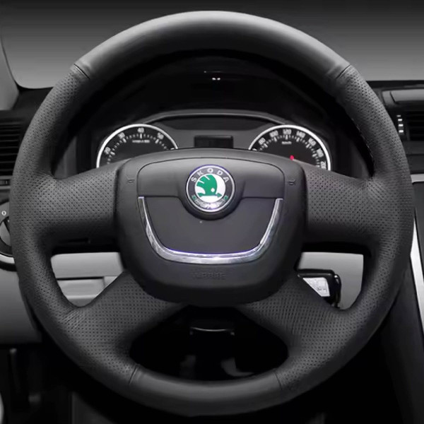 Чохол Обплетення Керма для Skoda Yeti 2013-2018 Шкіра (Модельна Викрійка) чорна нитка №56