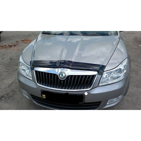 Дефлектор капота мухобойка Skoda Octavia 2004-2013
